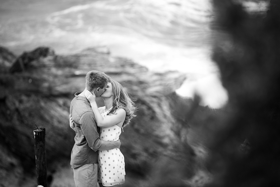 black white wedding proposal photo