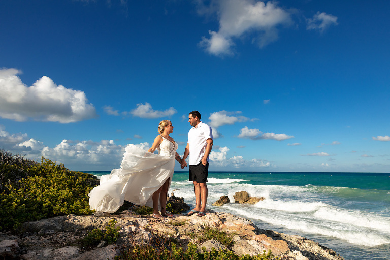 Stunning Underwater Wedding Photography Inspiration - Destination